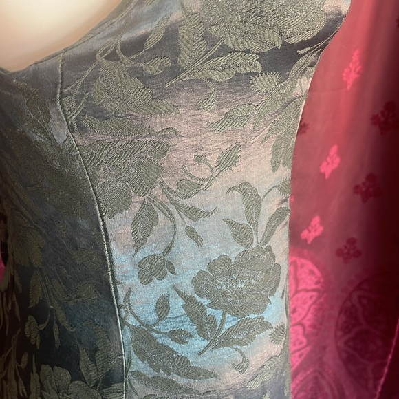 Vintage Forest Green Crossback Embossed Floral Fairy Slip Dress Size Seven - Picture 7 of 10